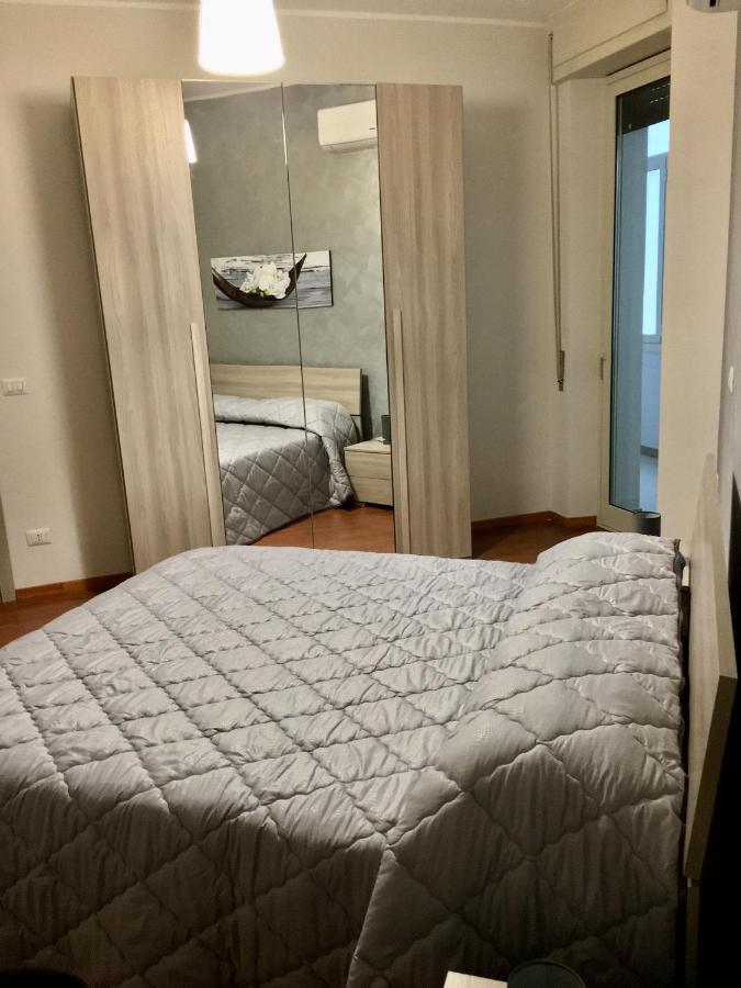 Alpheus Apartment Syracuse Bagian luar foto