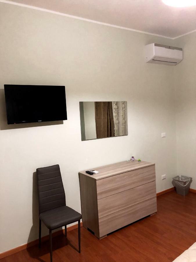 Alpheus Apartment Syracuse Bagian luar foto